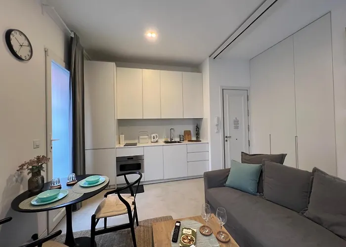 Flatiron Apartment II